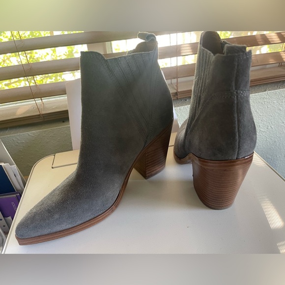 Grey booties, Size 6.5 - Picture 2 of 4
